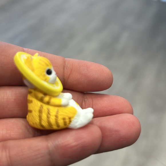 Mofusand - Lemon Cat - Cute Series 2 - size is approximately 1 inch- adorable 🥰 - Picture 4 of 5
